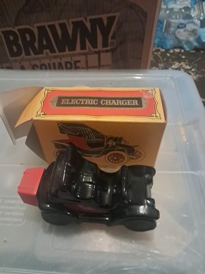 Avon Electric Charger Spicy  Aftershave Decanter