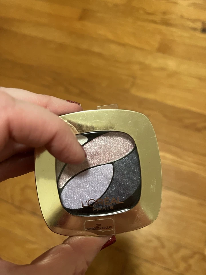 Loreal Paris Colour Riche Eye Shadow Quad 270 Unforgettable Lilac 300 Rose Nude - Image 4 of 4