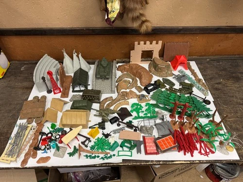 Vintage 1960's MPS MARX Alamo Wagon Train MISC Minis Lot Y OVER 200 pcs