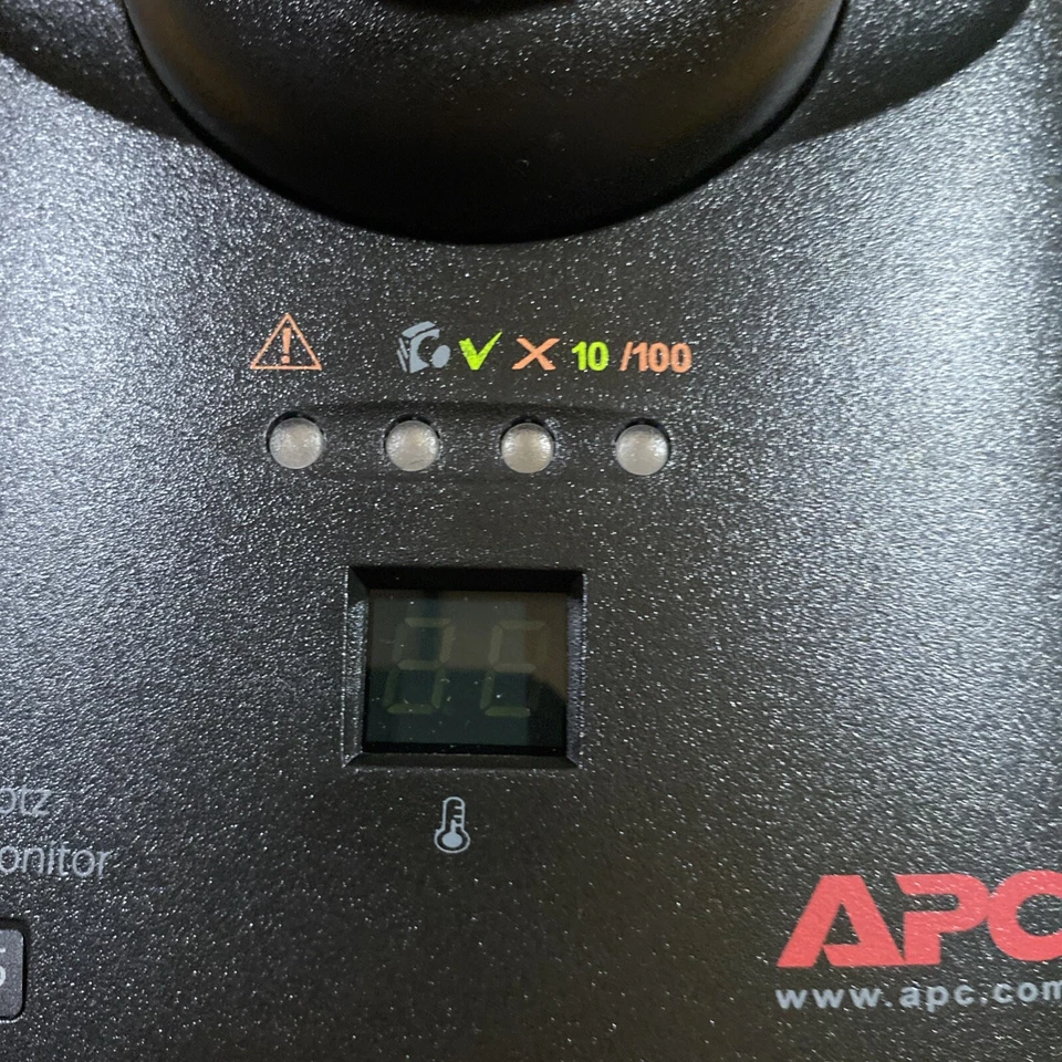 Monitor de habitación NetBotz 355 sintonizadores de TV y video apc by Schneider Electric NBWL0355... Foto 2 de 4