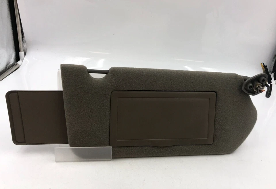 Parasol para pasajeros Chevrolet Impala 2000-2005 gris iluminado OEM E01B18034 Foto 3 de 4