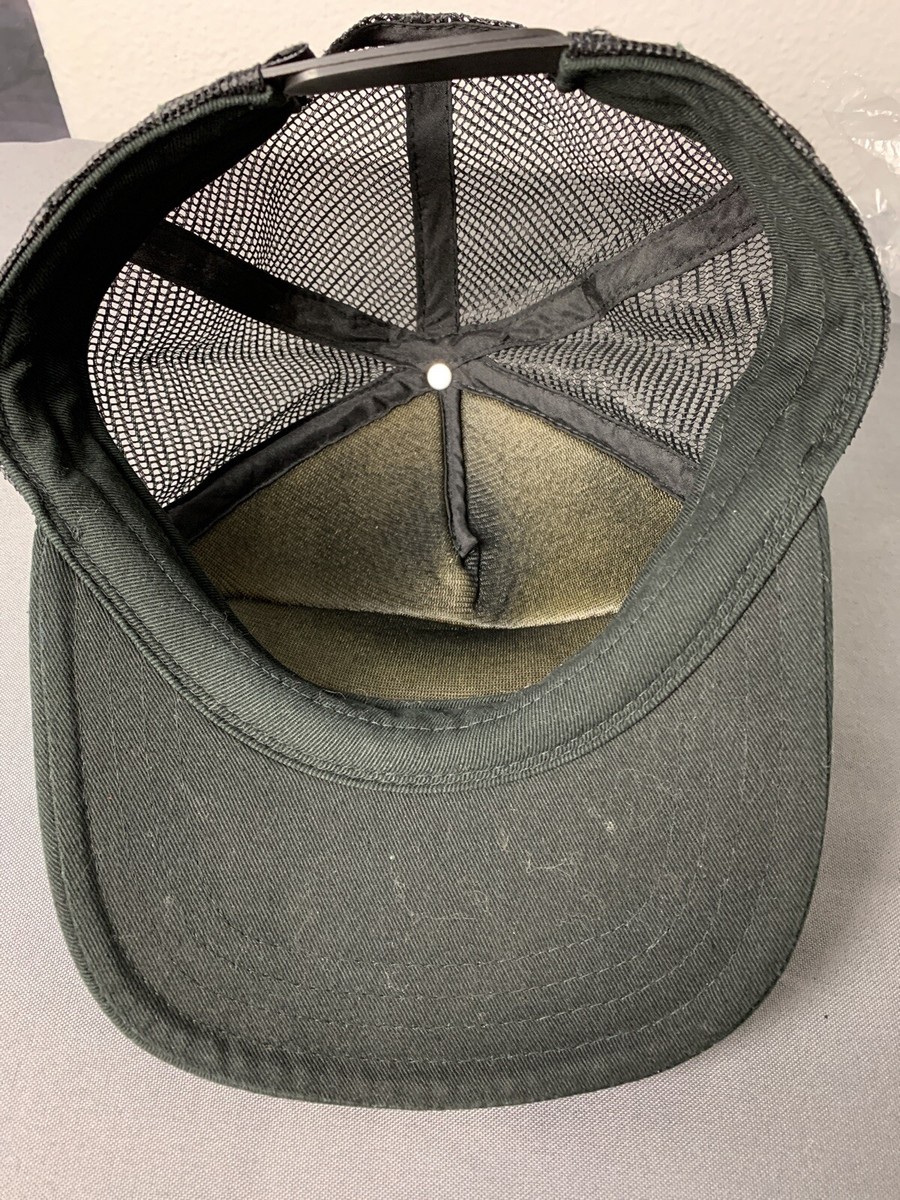 VIntage VANS OFF THE WALL Skateboard Striped Snapback Trucker Hat