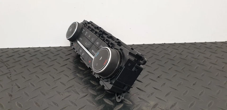 Ford Puma MK1 (BX726) 2024 Climate Control & Heated Seat Control Panel 2638325 - Image 2 of 4