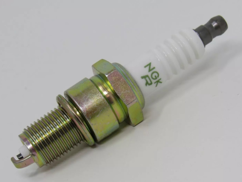 NGK BPR4EY Standard Spark Plugs 2128 QTY-2 for Honda Yamaha ATV UTV