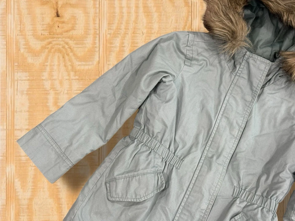GAP KIDS Sherpa-Lined Utility Parka Small Sage Green Faux Fur Hooded Jacket Coat - Image 4 of 4