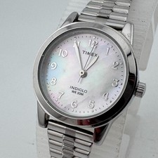 Reloj de Cuarzo Timex Indiglo Vintage Mujer Plateado Elástico MOP Analógico Batería Nueva