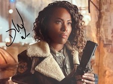Jurassic World DEWANDA WISE SIGNED 8x10 PHOTO - EXACT VIDEO PROOF