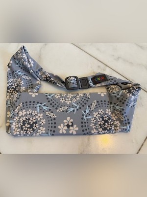 Bandi floral gray running belt clip on active outdoor travel