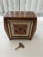 VINTAGE SMITHS ENFIELD WOODEN ART DECO STYLE CHIMING MANTLE CLOCK WITH KEY GWO