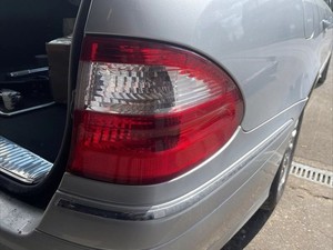 rücklicht heckleuchte rechts  w211 mercedes benz Ohne Led Kombi