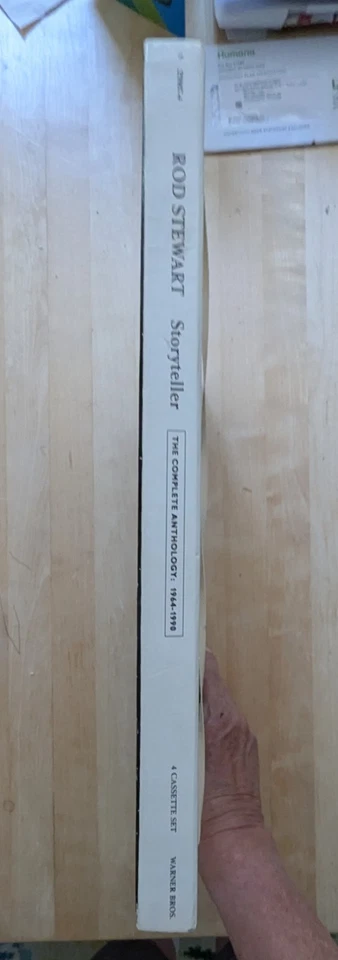 Rod Stewart Storyteller 4 Cassette Tape Set 1964-1990 Excellent Condition !!! Foto 2 de 4