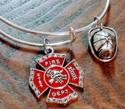 New Women's Firefighter Bracelet, Crystal Maltese Cross & Helmet Charms, Silver - 第 1/3 張圖片