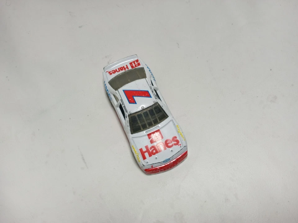 Matchbox Ford Thunderbird Race Car 1/66 - Pre-Owned - Image 4 of 4