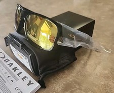    NEW Oakley SLIVER Polished Black with 24K Iridium Lens Sunglass 0o9262-6441