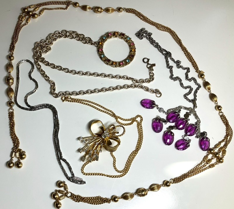Vintage Lot 5 SARAH CO  Gold Silver Bead  Dangle Rhinestone Pendant Necklaces