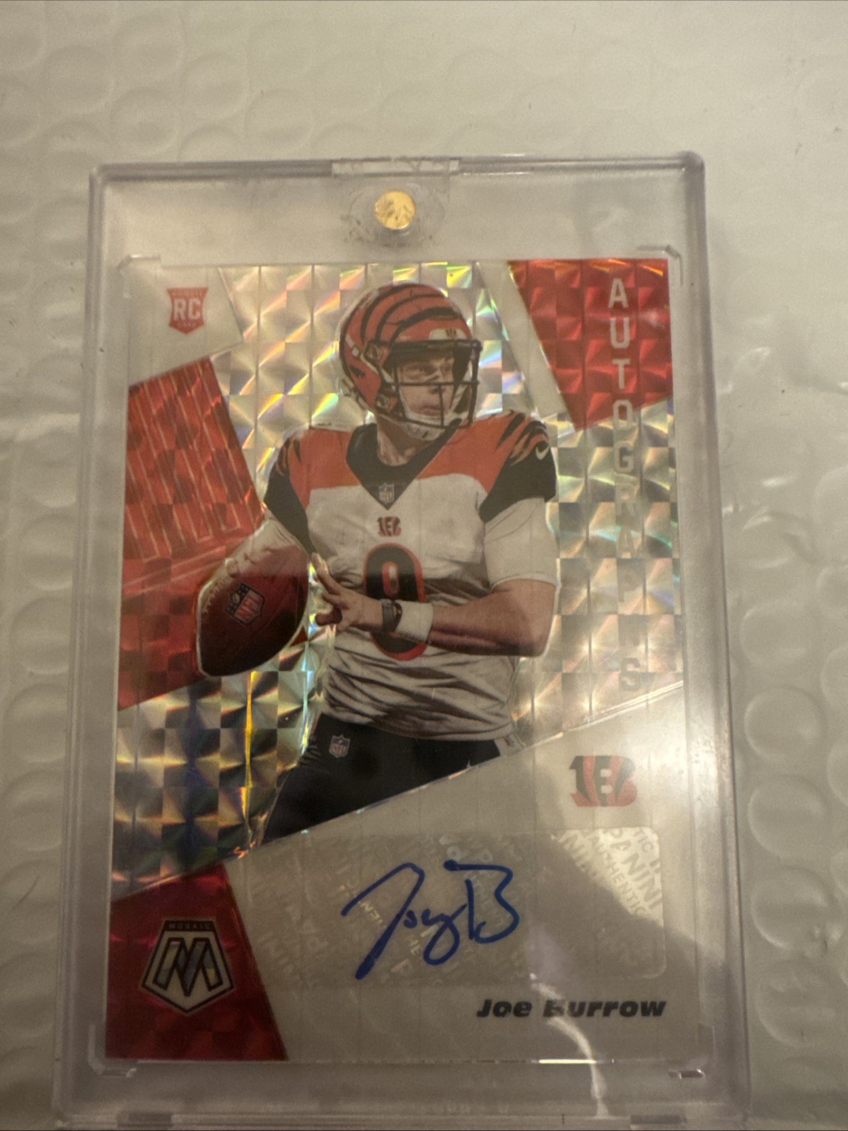 2020 Panini Mosaic - Rookie Autographs Mosaic Joe Burrow #RA1 (AU, RC)