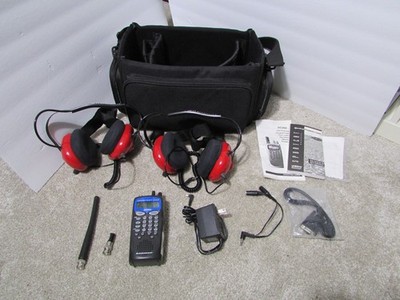 UNIDEN Sportcat SC200 Portable Scanner Deluxe combo pkg, 2 Headphones+Case+Ant