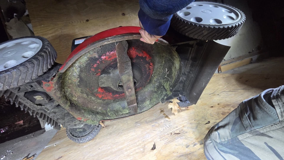 Troy-Bilt TB240 21" Self-Propelled Gas Lawn Mower – Honda GCV160 Engine - Image 4 of 4