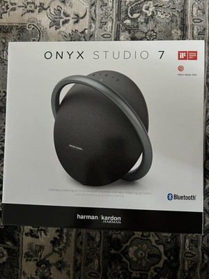 Harman Kardon Onyx Studio 7 Wireless Bluetooth Speaker - Black (HKOS7BLKSG)