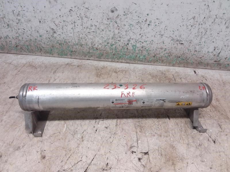 Maserati Levante 2017 FRONT Air suspension compressor P/N 6700375210
