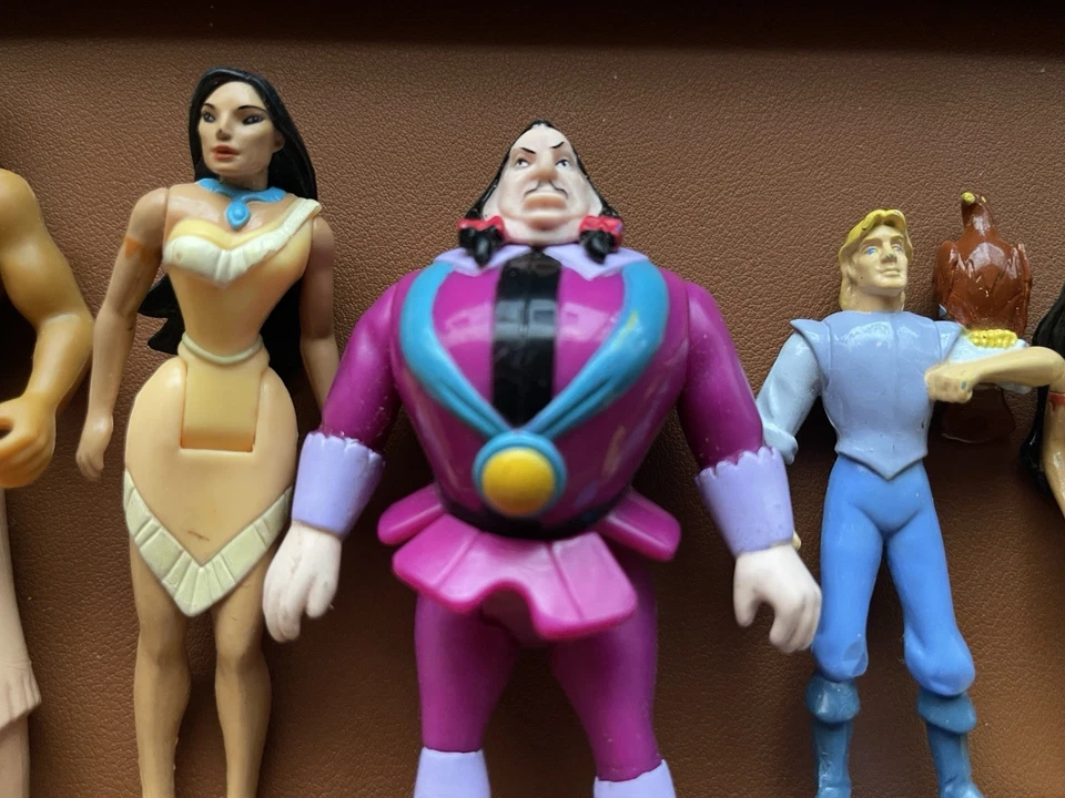 Lote de juguetes vintage 1995 Mattel Disney Pocahontas Foto 3 de 4