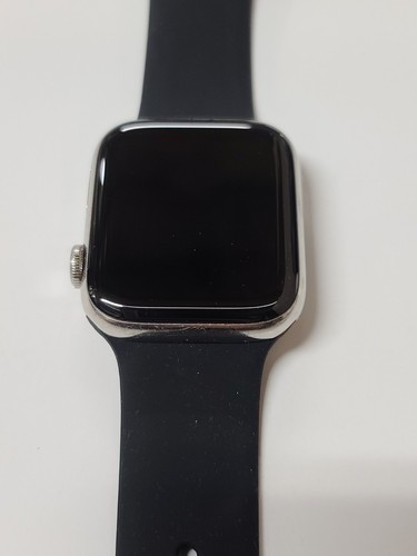Apple Watch Series 5 HERMES, 44mm,GPS +LTE, Silver :SW141 - Picture 5 of 9