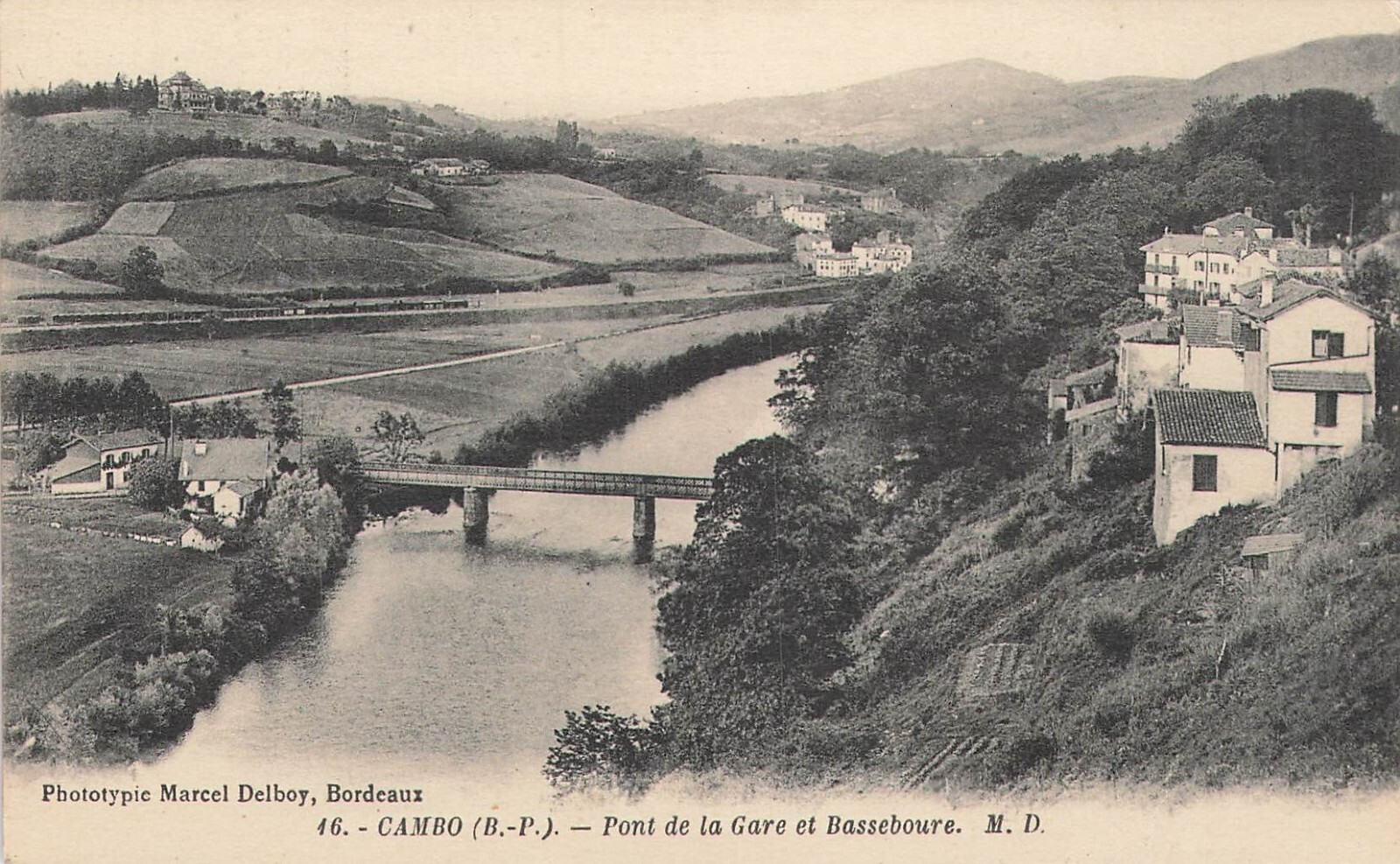 64 CAMBO LES BAINS 63819