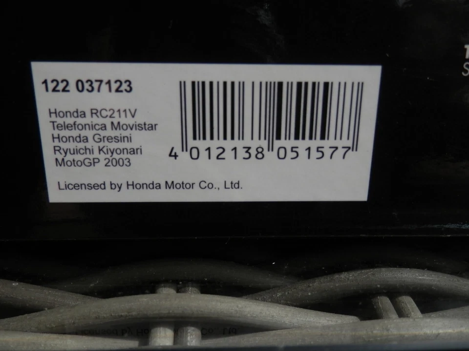 Honda RC211V , Ryuichi Kiyonari #23 , MotoGP 2003 , Minichamps 1:12 - Bild 2 von 2