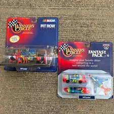 Winnner's Circle Jeff Gordon Lot of 2 Pit Row Series & Fantasy Pack