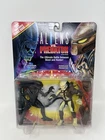 Vintage 1993 Kenner Warrior ALIEN vs Renegade PREDATOR Action Figures MOC