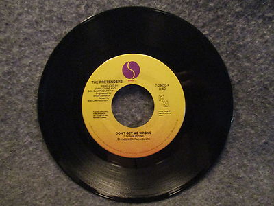 45 RPM 7'' Record The Pretenders Dont Get Me Wrong & Dance 1986 Sire 7-28630 VG+