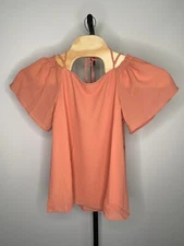 NWT Women's Doe & Rae blush pink cold shoulder lined blouse size medium #9370T