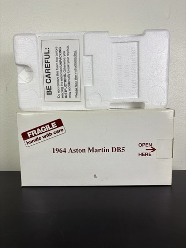 1964 Aston Martin DB5 maroon 1/24 Danbury Mint - Mint condition - Picture 18 of 18