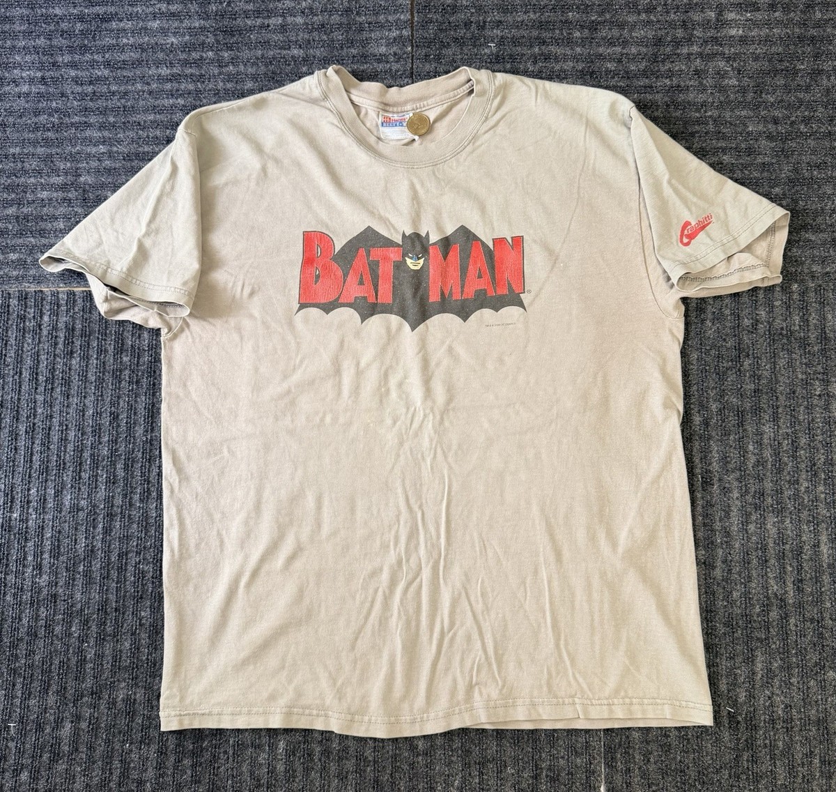 Vintage 2000s Batman Graphitti tee Size large | eBay