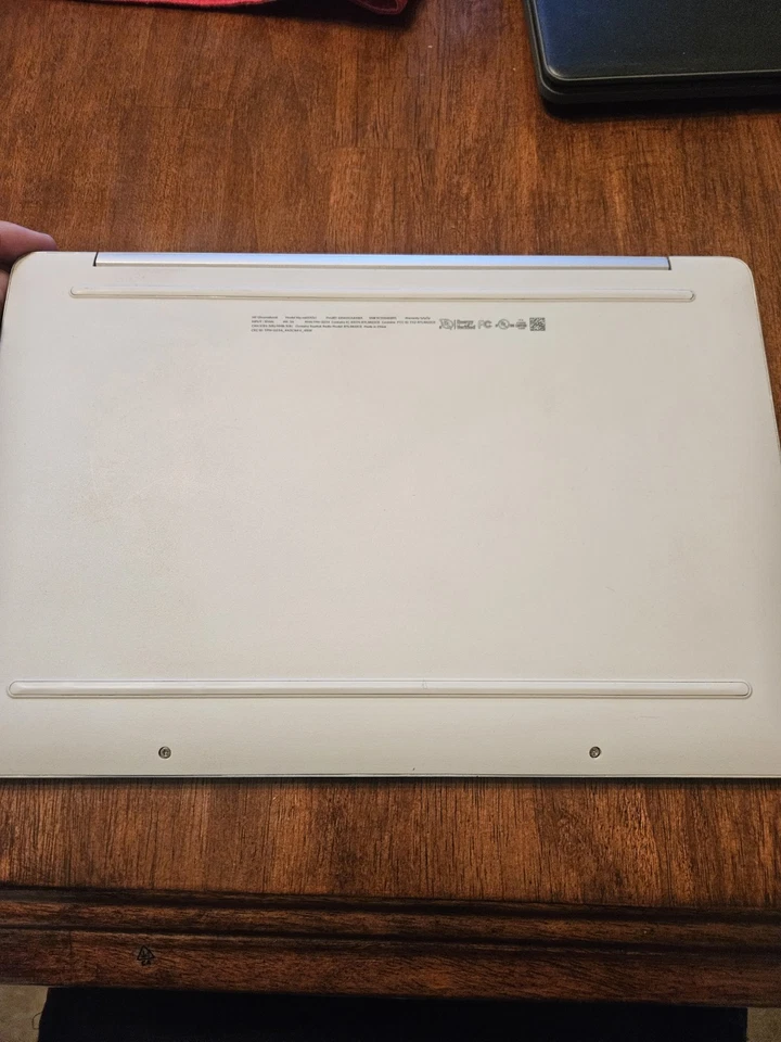 Chromebook HP 14A-NA00051CL (Linux Mint Cinnamon) Intel Pentium 4GB RAM 64GB SSD Foto 3 de 4