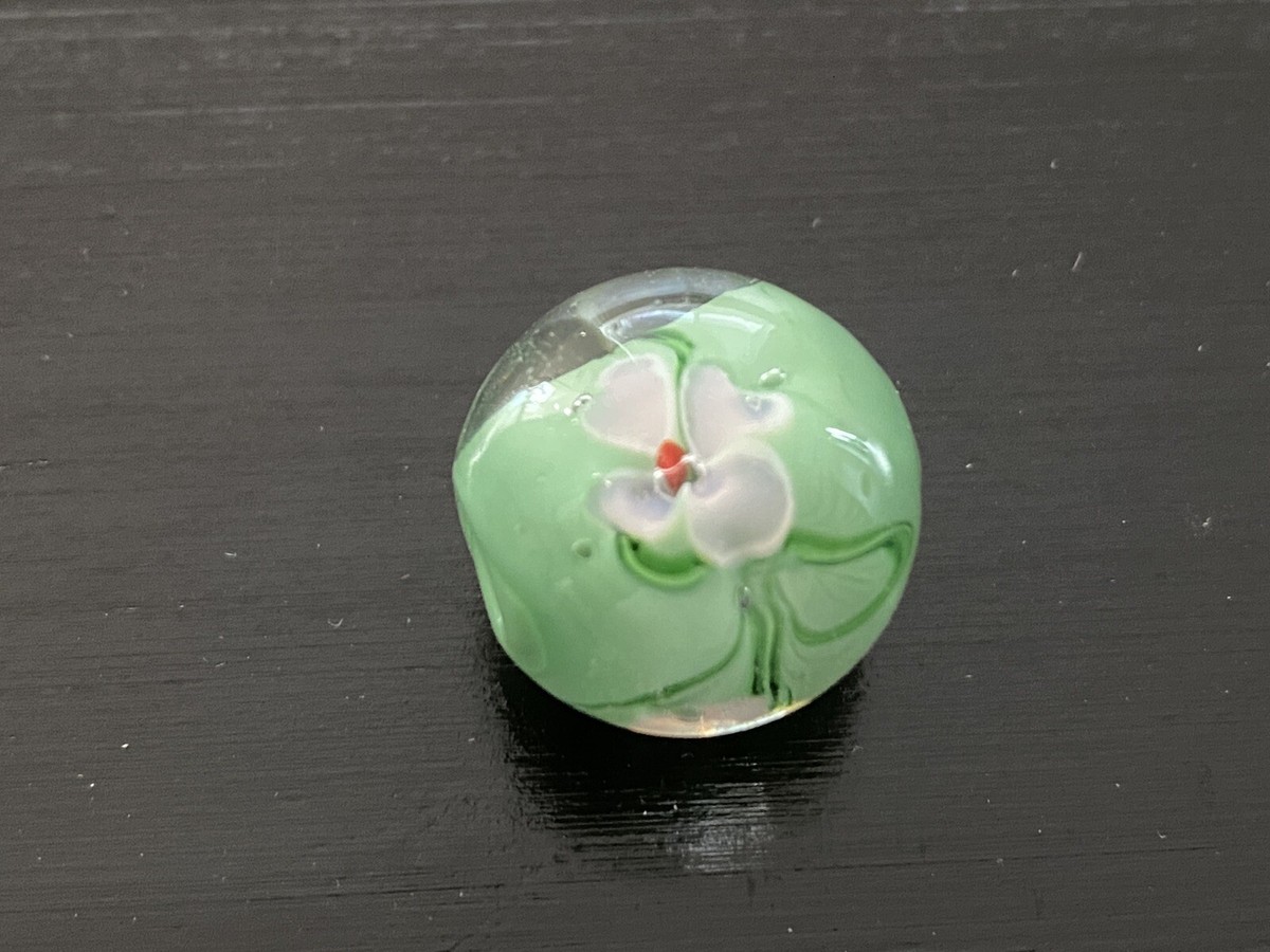 Apr-36 Japanese OJIME tombodama netsuke cream green bace flower | eBay