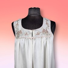 Bert Yelin for Iris Full Length Sleeveless White Nightgown Embroidered Flowers