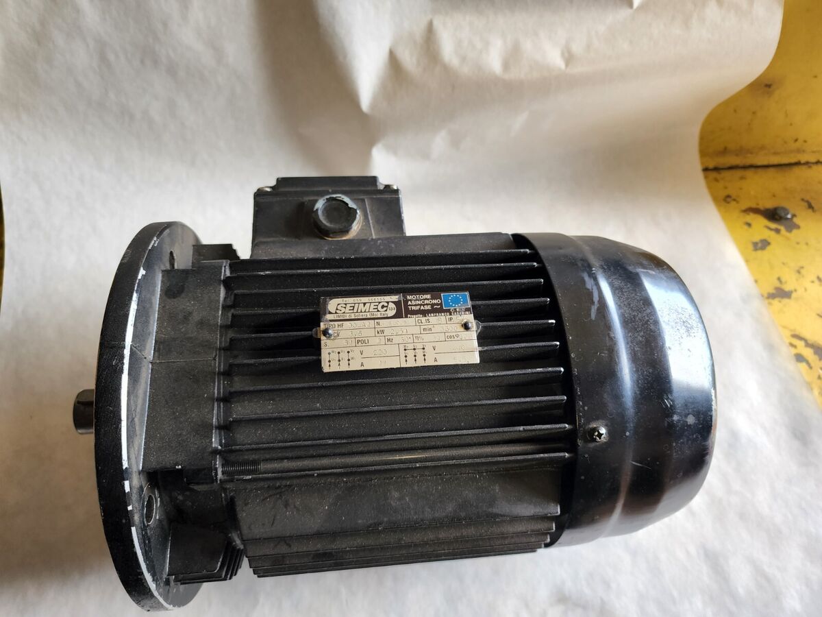 Seimec 2.64KW Approx. 3-1/2 HP 3 PH 3300 RPM TEFC Electric Seimec 2.64KW Approx. 3-1/2 HP 3 PH 3300 RPM TEFC Electric
