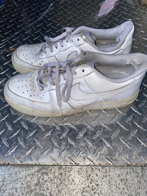 Nike Air Force One Low Triple White Sneaker Men Size 10.5  display picture 3