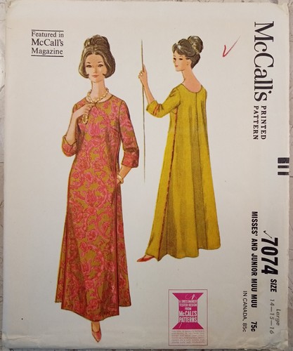 McCALLs 7074 De Colección Años 60 Muu Muu Maxi Pliegue Lateral Cuello Redondo Cremallera Patrón CORTE 14 15 16