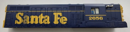 Carrocería locomotora diésel Lionel 38821-7 Santa Fe LionChief Plus GP-7 #2656 | Condition: New