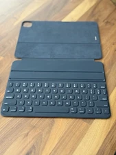 Apple Smart Keyboard Folio for 11-inch iPad Pro - US English