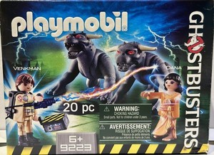 Playmobil 9223 Venkman Terror Dogs & Dana. Rare 2017. 100% complete and in box! 