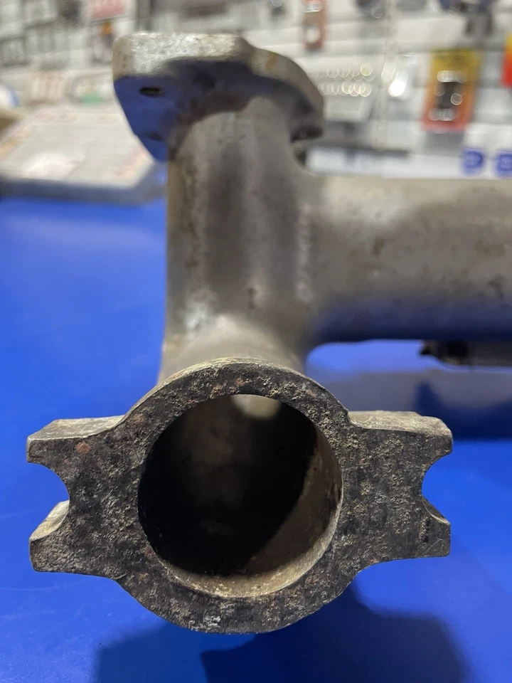 Colector de admisión doble tiro descendente Zepher original modelo A Ford Flathead 1928-1931 Foto 3 de 4