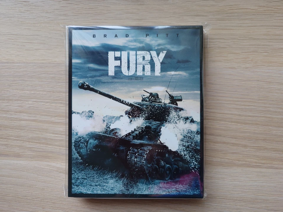 Disco bônus Fury Premium Edition Amazon Japão Blu-ray Steelbook GIRLS und PANZER - Imagem 2 de 4