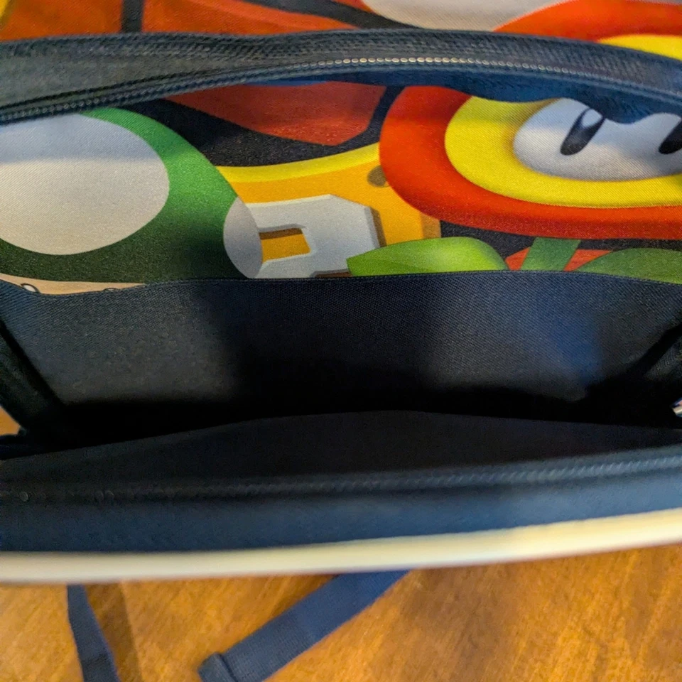 Mochila Nintendo Mario Niños - Roja y Azul Foto 3 de 4