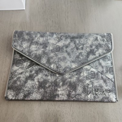 IT Cosmetics Brushes Envelope Style Clutch Cosmetic Bag