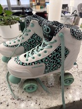 Roller Derby FireStar Youth Kids' Roller Skates White/Mint Size 3-6 Adjustable
