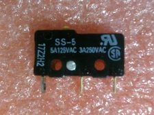 2 PCS OMRON SS-5 5A 125VAC 3A 250VAC SUB-MIN PIN PLUNGER SNAP ACTION MICROSWITCH