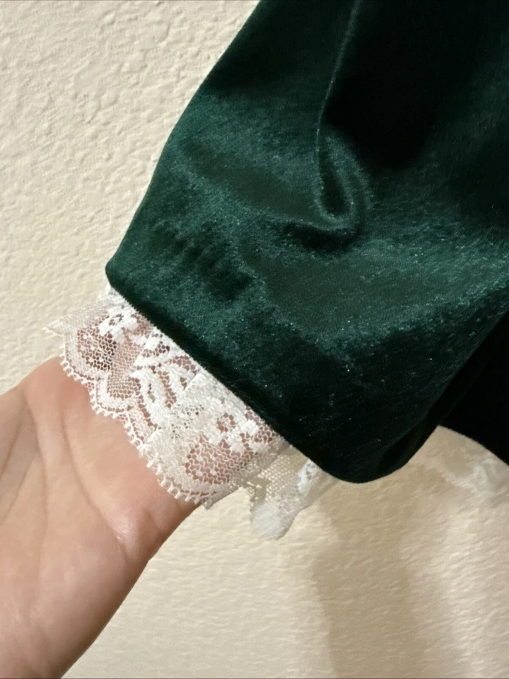 Vestido feminino manga curta veludo verde floresta escura edições raras tamanho 3T acabamento em renda - Imagem 3 de 4